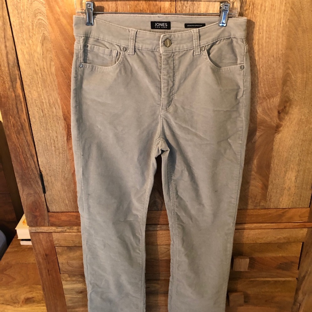 Jones Straight Leg Velvet Grey Jeans New